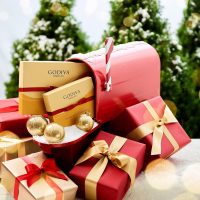 Godiva Chocolatier Holiday Gift Box with Red Ribbon – 36 Piece Assorted Milk, White and Dark Chocolate with Gourmet Fillings - Special Gold Ballotin Gift for Chocolate Lovers - Image 3